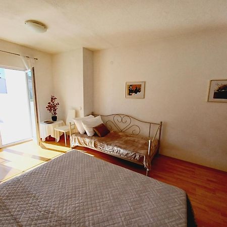 מאקרסקה Apartments Kovacic מראה חיצוני תמונה