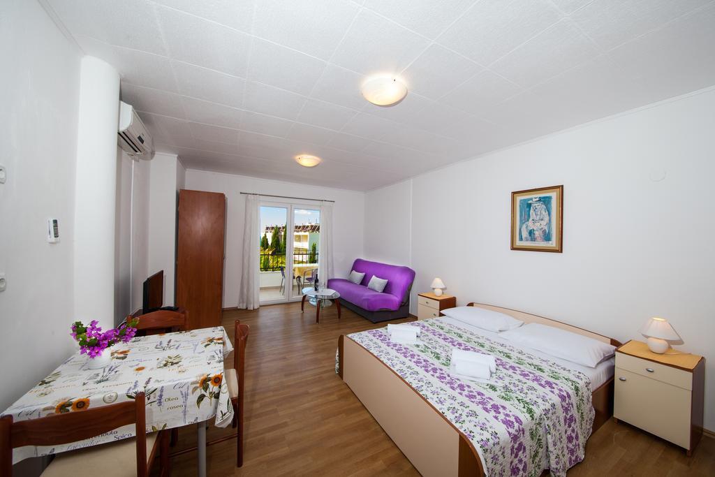 מאקרסקה Apartments Kovacic מראה חיצוני תמונה