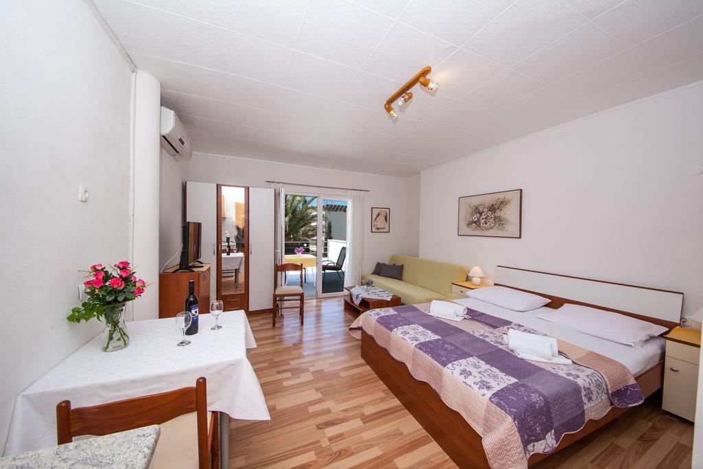 מאקרסקה Apartments Kovacic מראה חיצוני תמונה