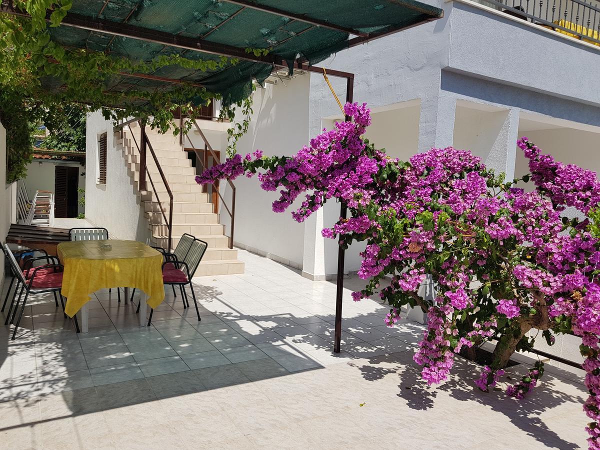 מאקרסקה Apartments Kovacic מראה חיצוני תמונה